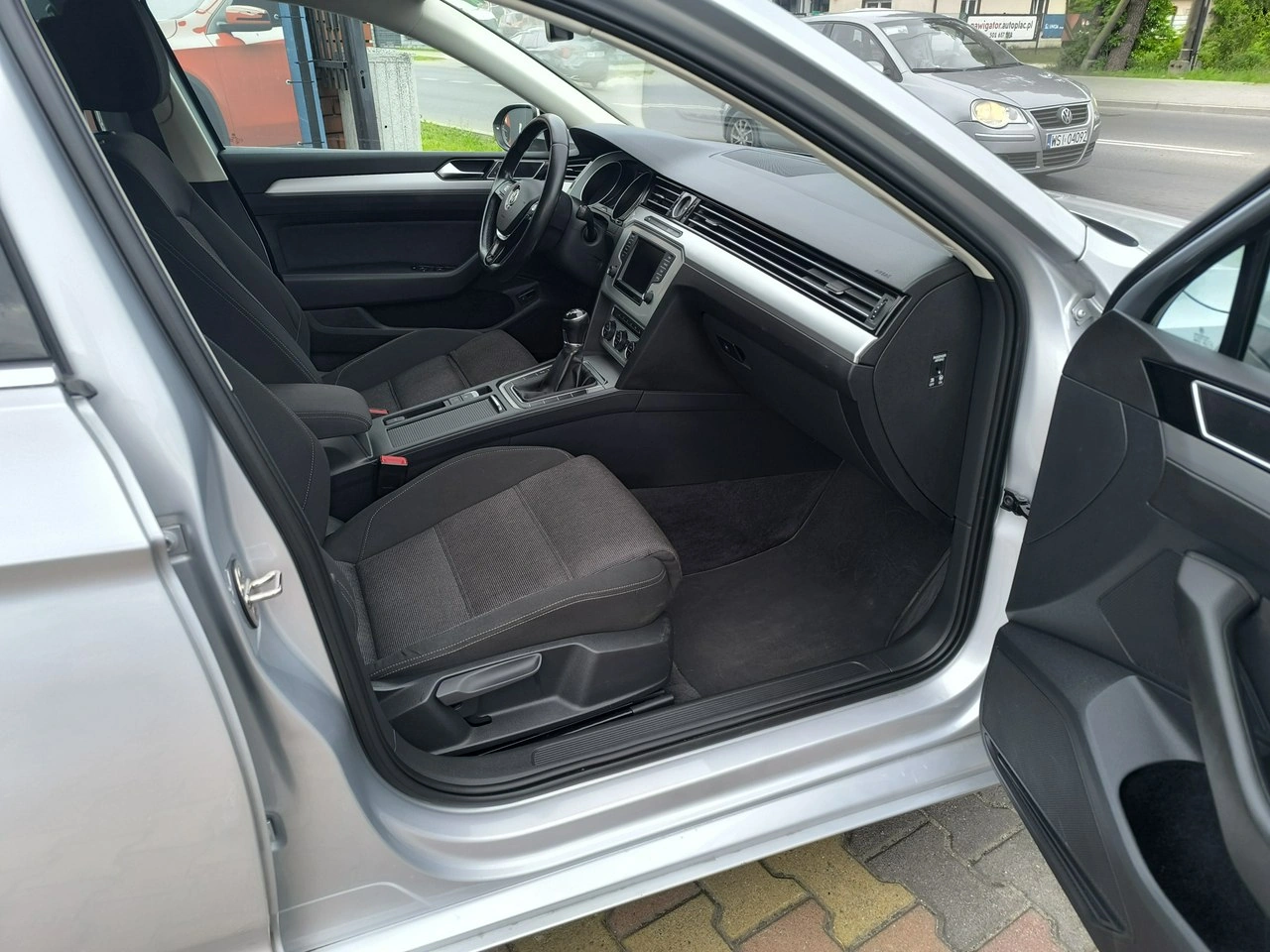 Volkswagen Passat - Zdjęcie 22
