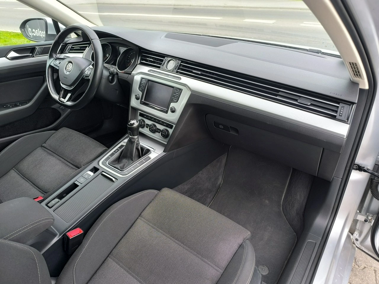 Volkswagen Passat - Zdjęcie 23
