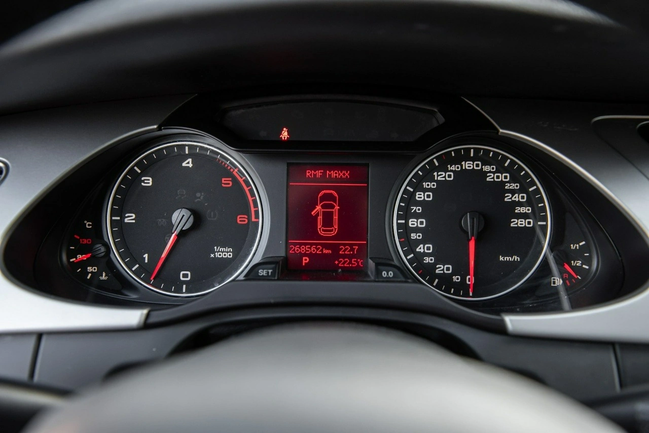 Audi A4 - Zdjęcie 35