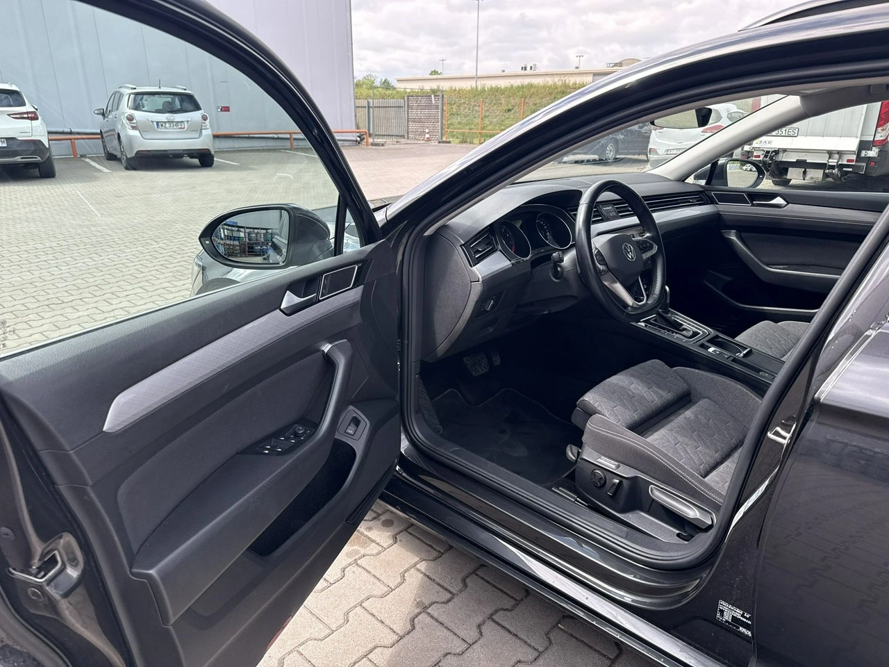Volkswagen Passat - Zdjęcie 9