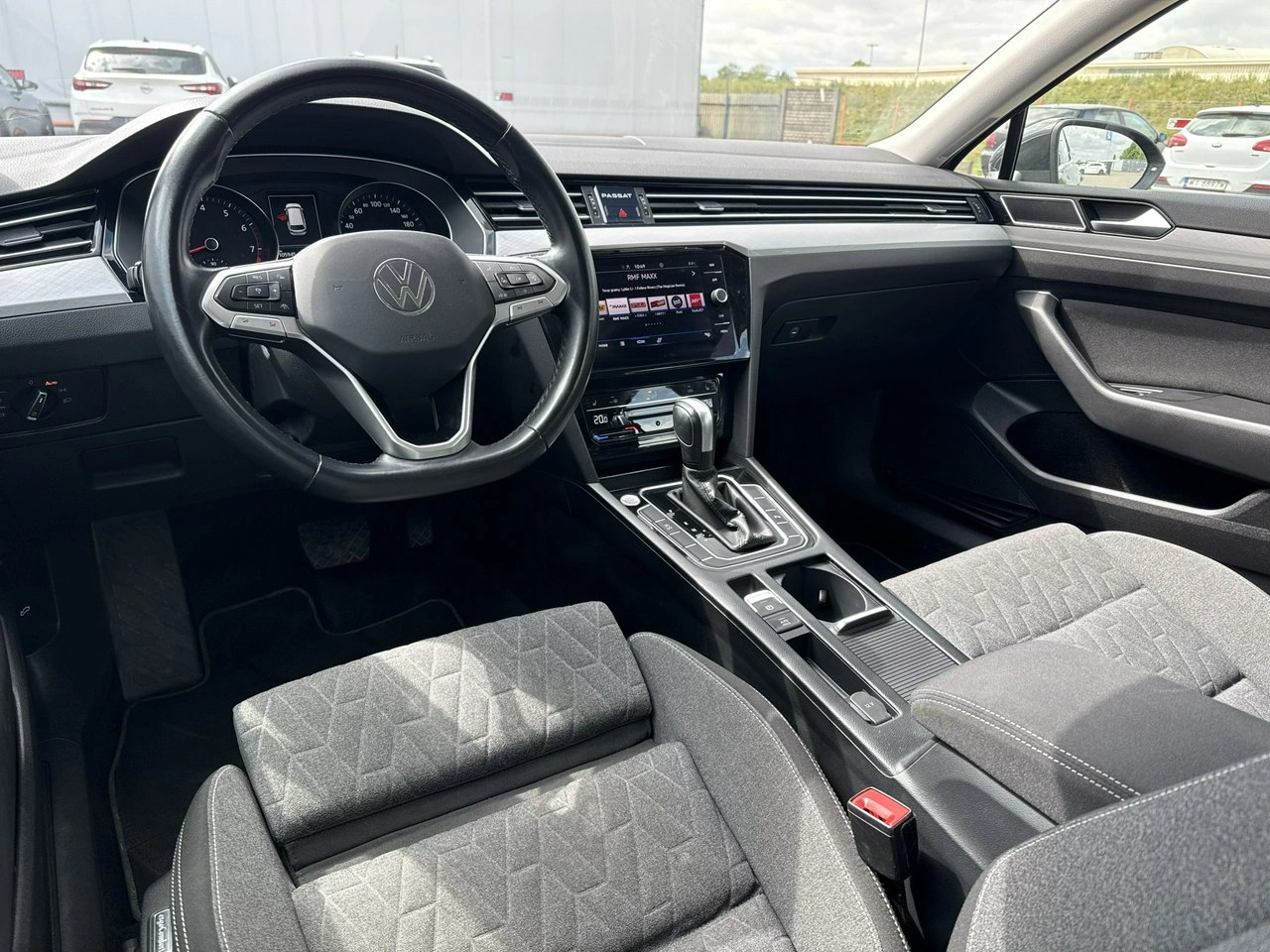 Volkswagen Passat - Zdjęcie 12