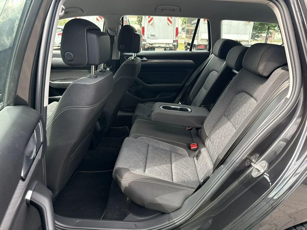 Volkswagen Passat - Zdjęcie 14