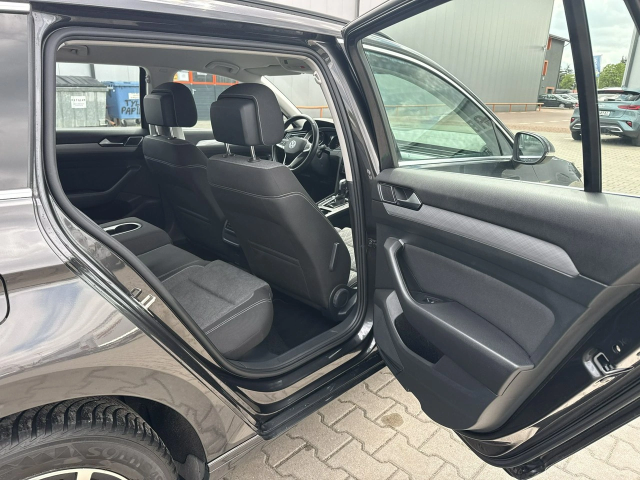 Volkswagen Passat - Zdjęcie 16