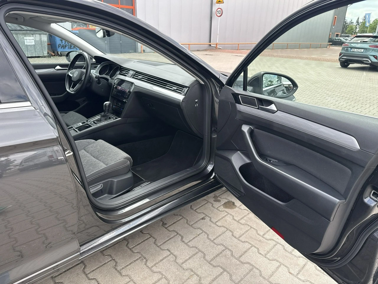 Volkswagen Passat - Zdjęcie 18