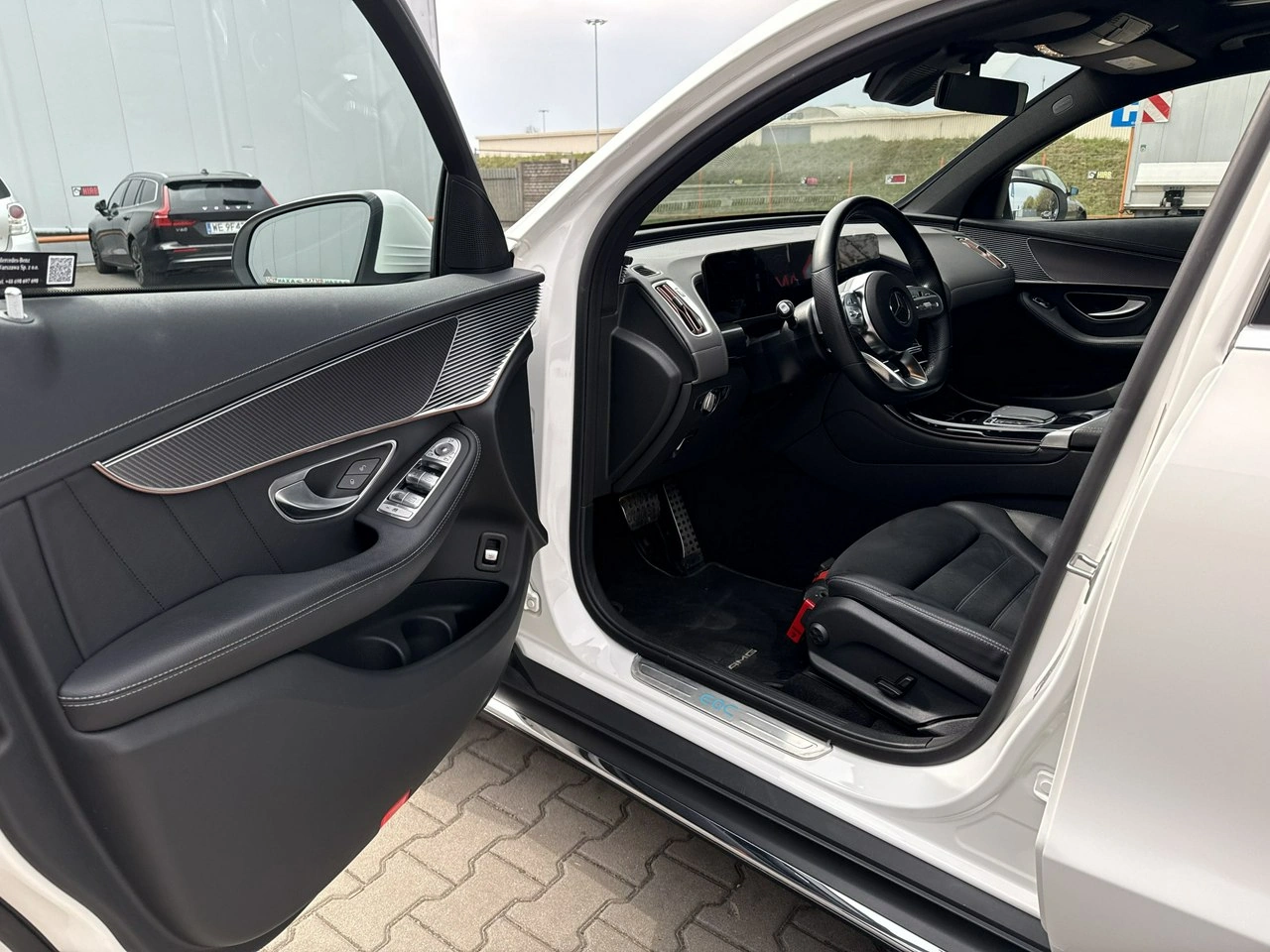 Mercedes EQC - Zdjęcie 9
