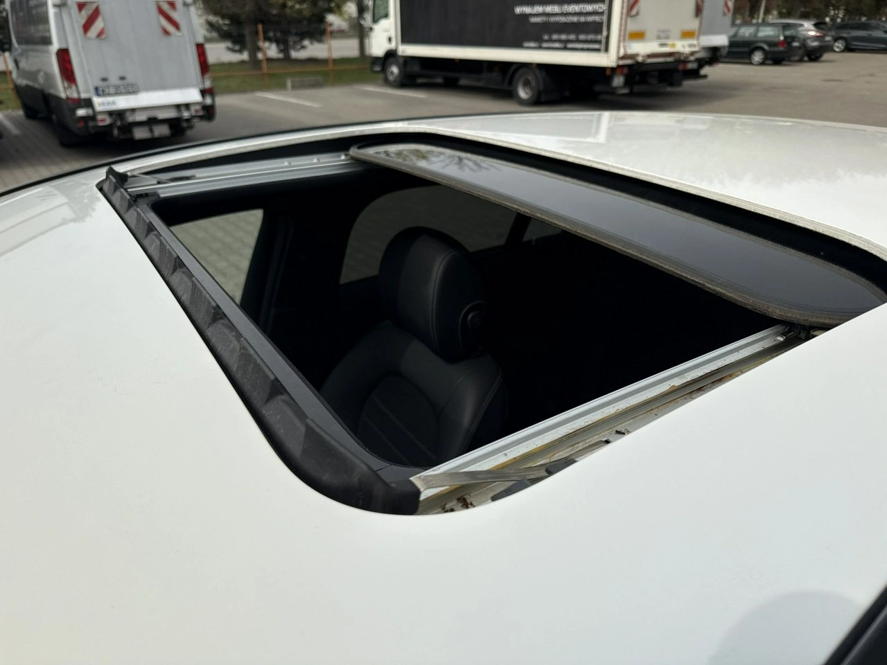Mercedes EQC - Zdjęcie 12