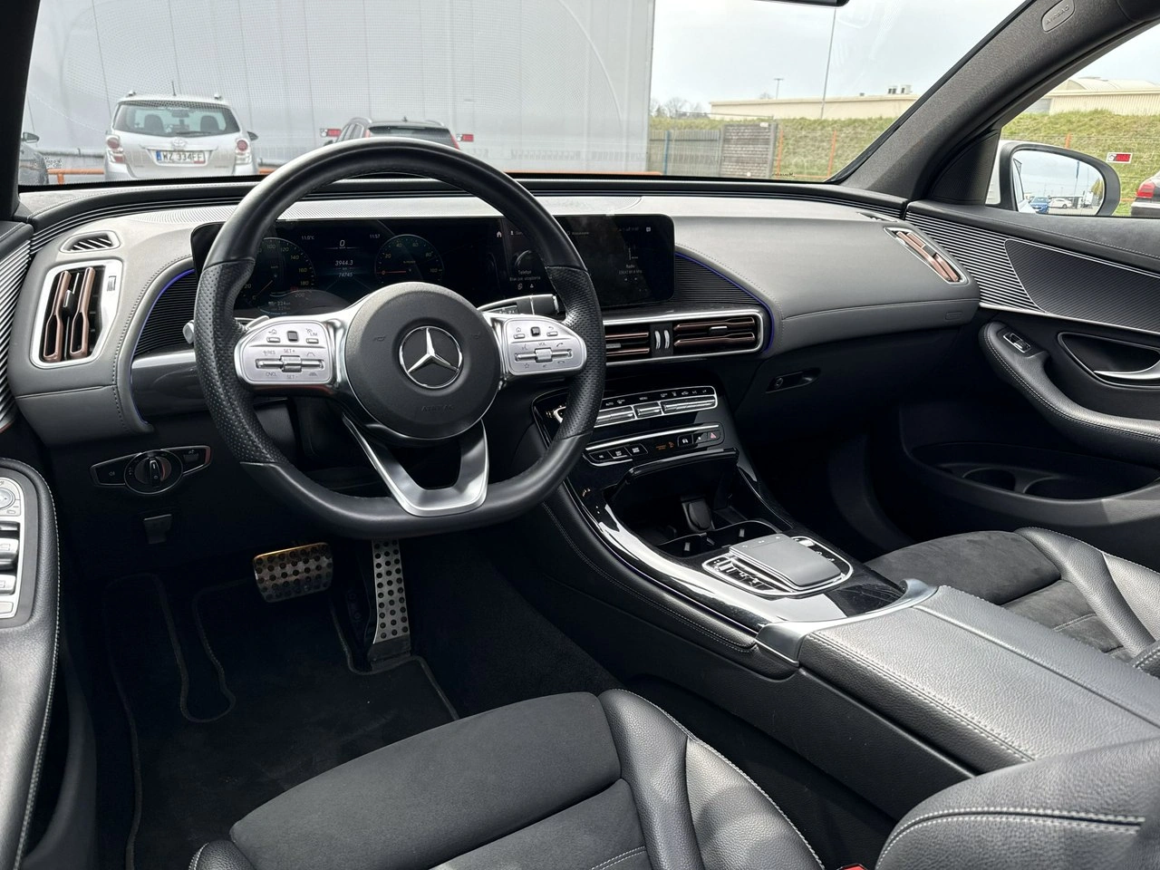 Mercedes EQC - Zdjęcie 13