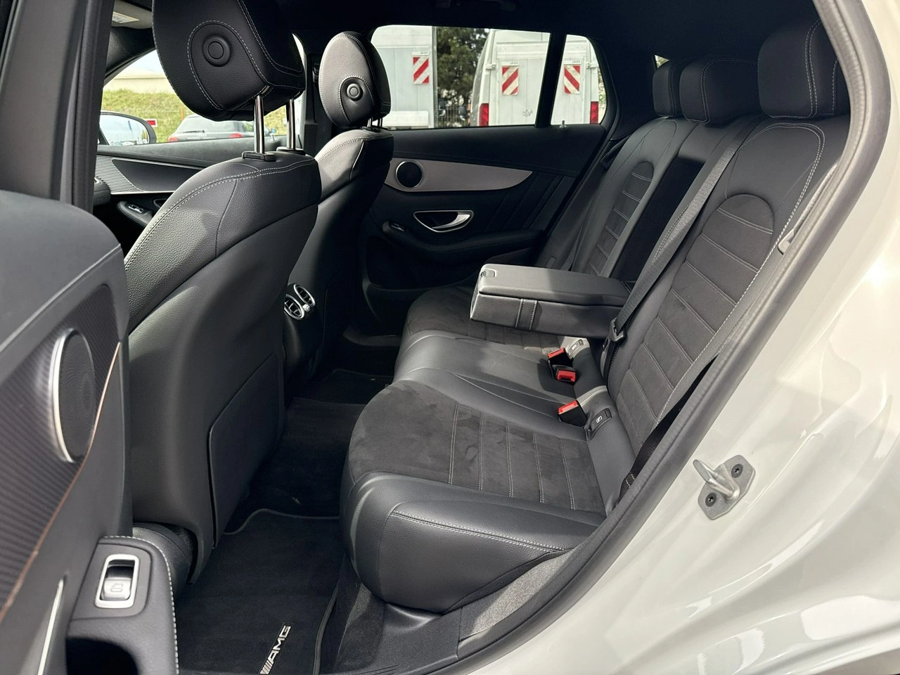 Mercedes EQC - Zdjęcie 15