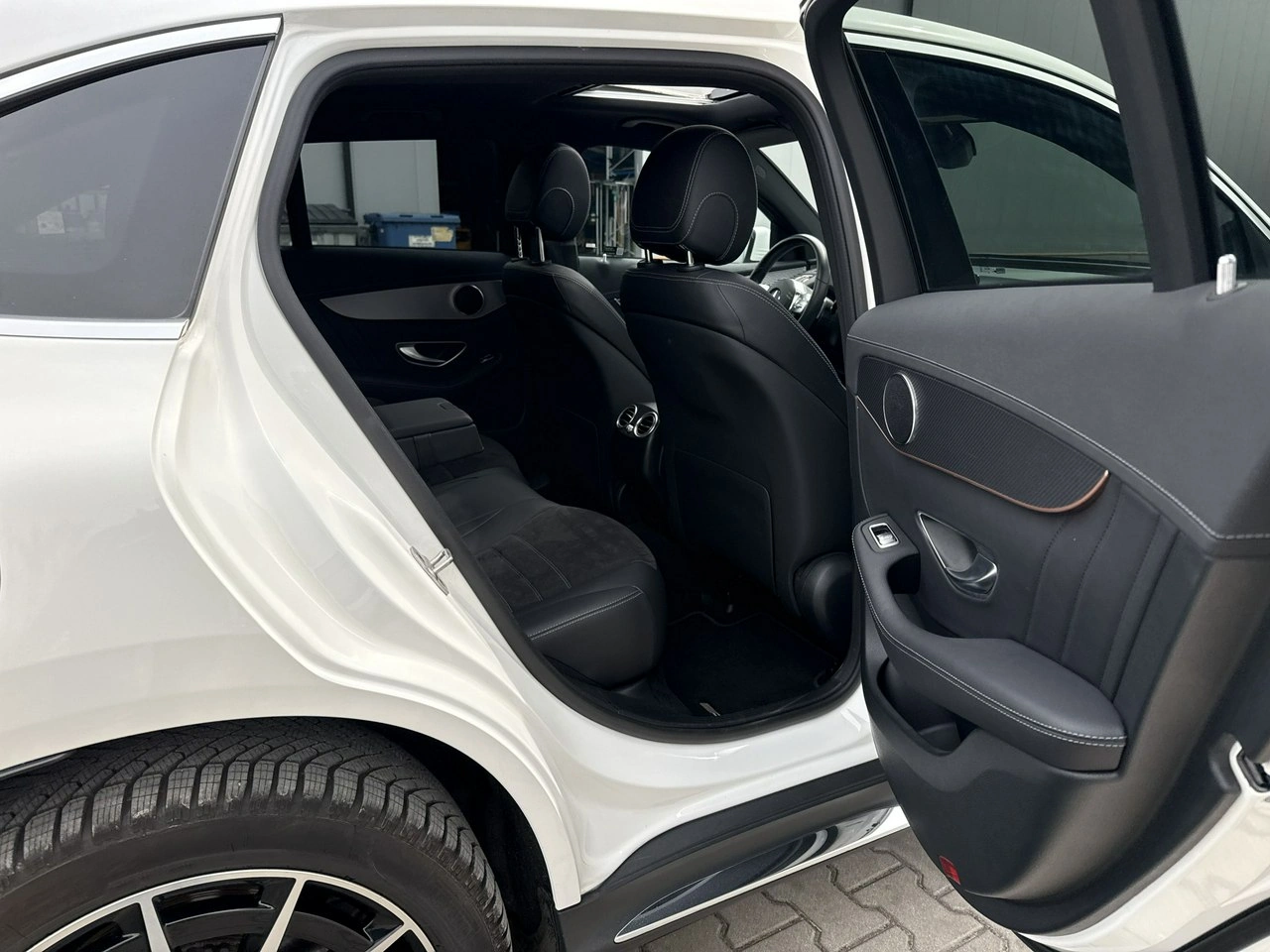 Mercedes EQC - Zdjęcie 18