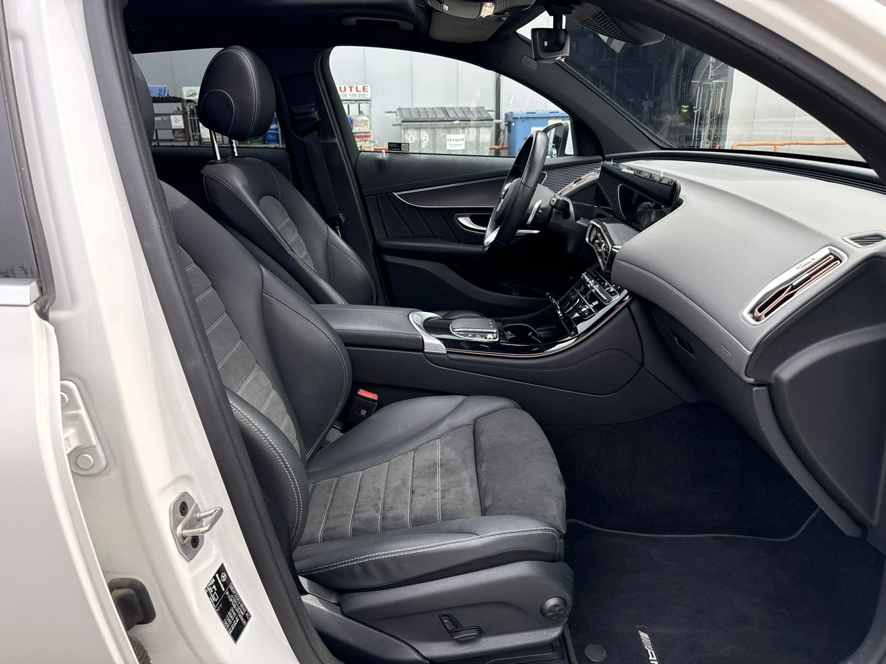 Mercedes EQC - Zdjęcie 21
