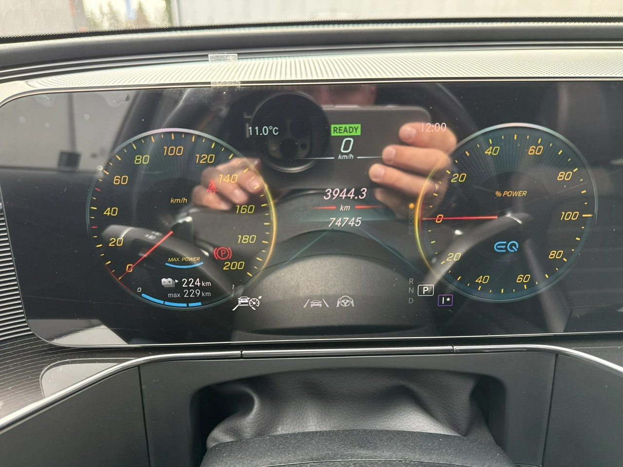 Mercedes EQC - Zdjęcie 27