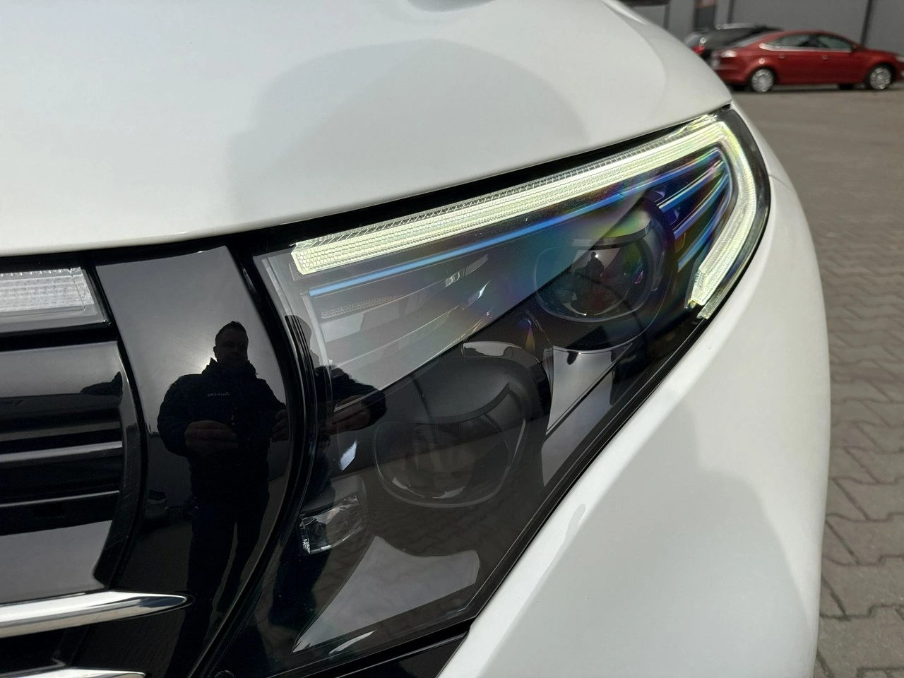Mercedes EQC - Zdjęcie 8