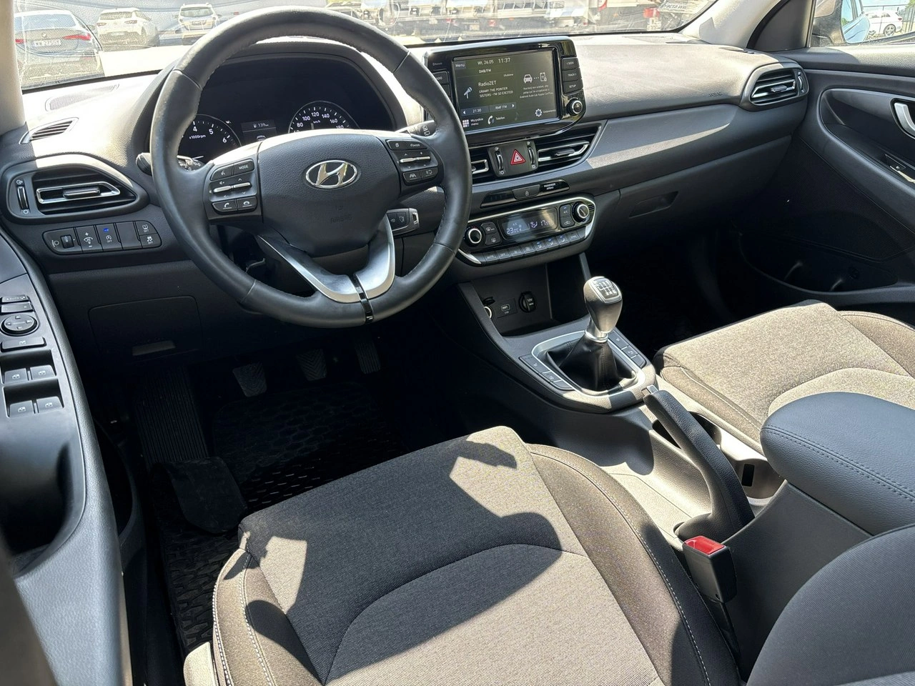 Hyundai i30 - Zdjęcie 12