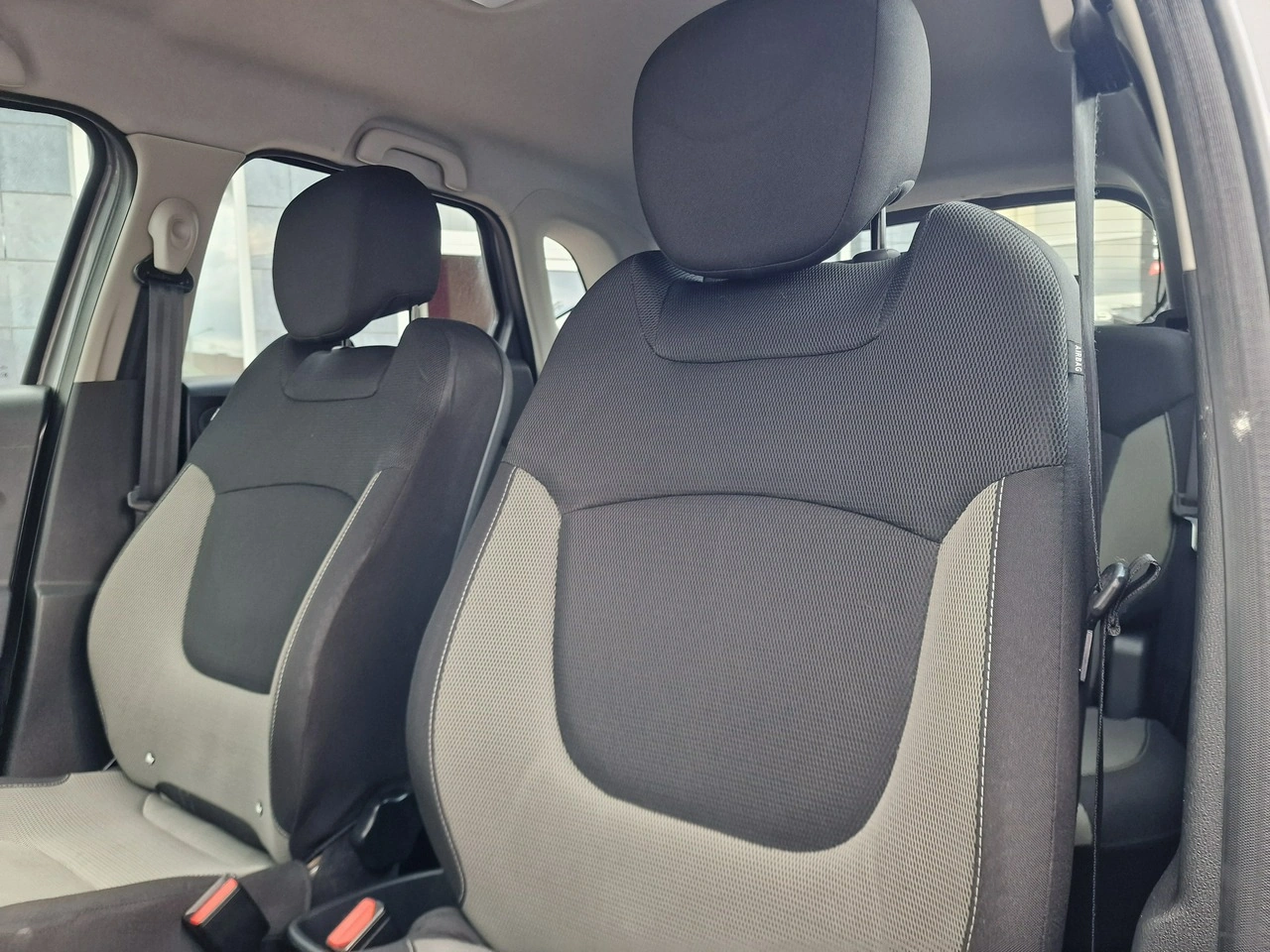 Renault Captur - Zdjęcie 15