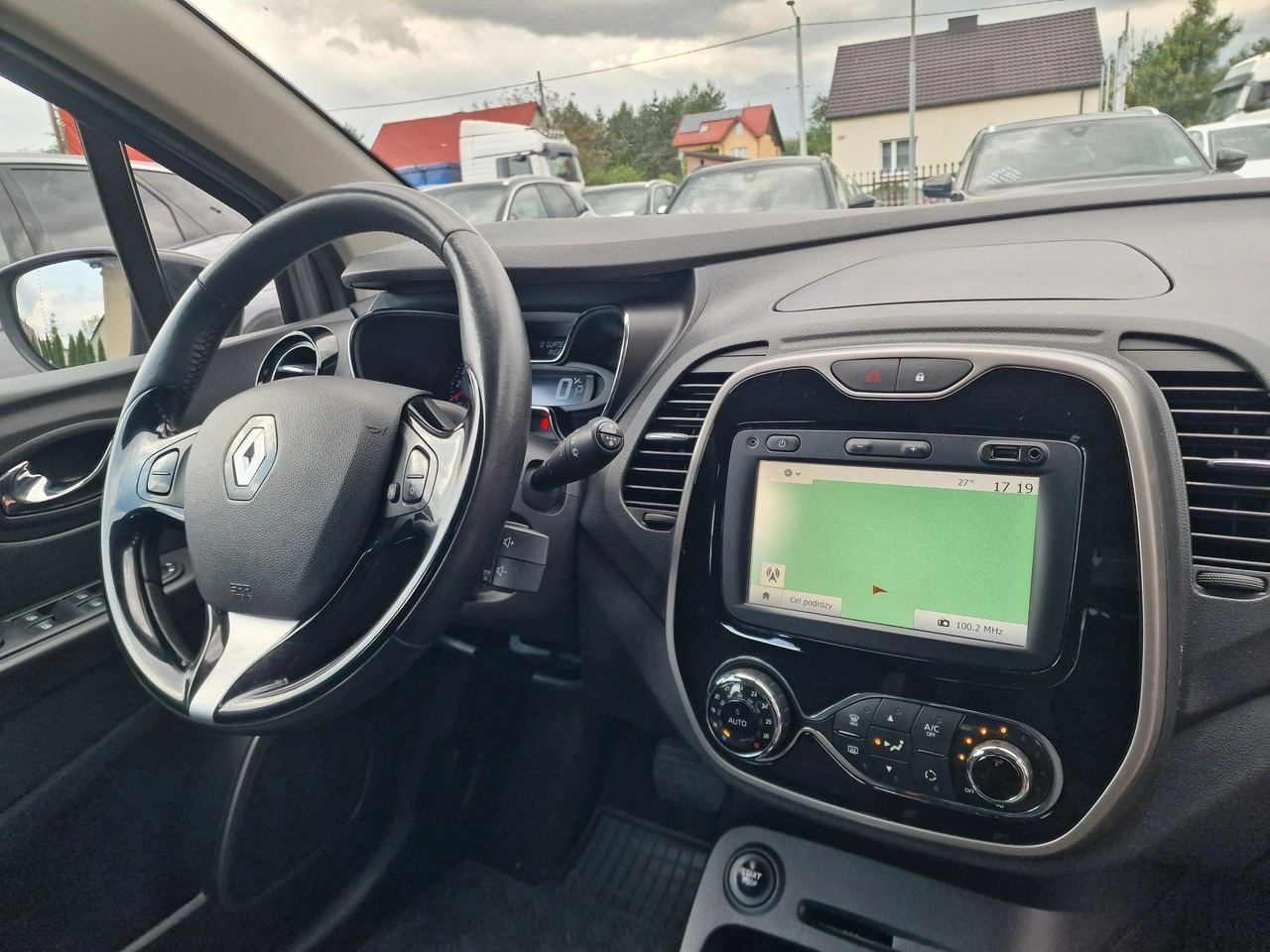 Renault Captur - Zdjęcie 19