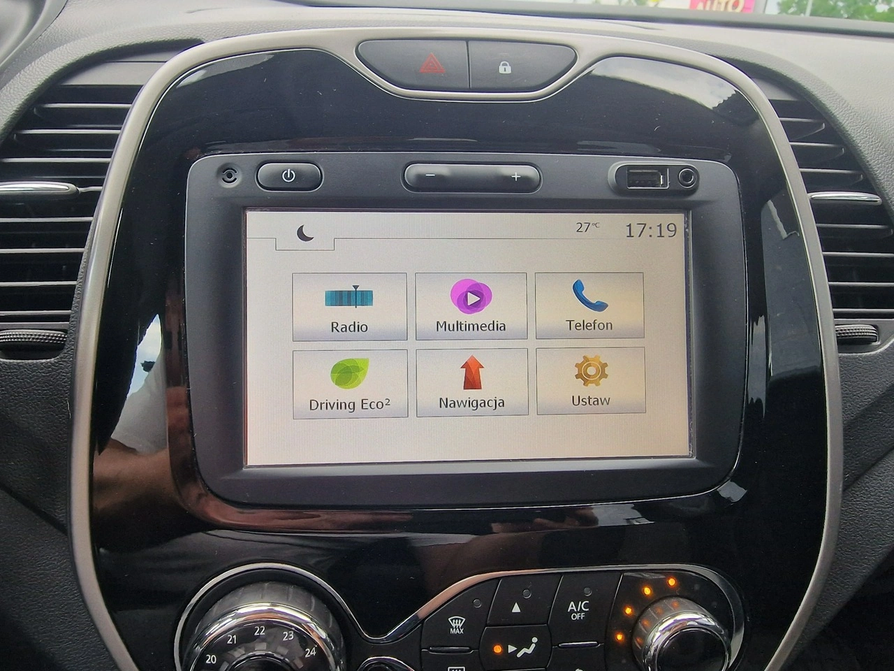 Renault Captur - Zdjęcie 21