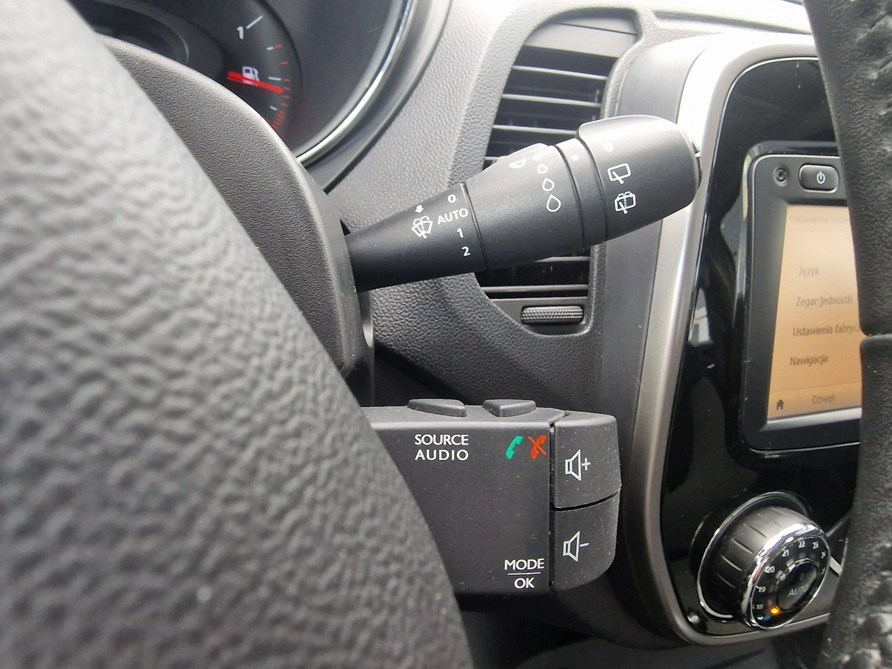Renault Captur - Zdjęcie 25