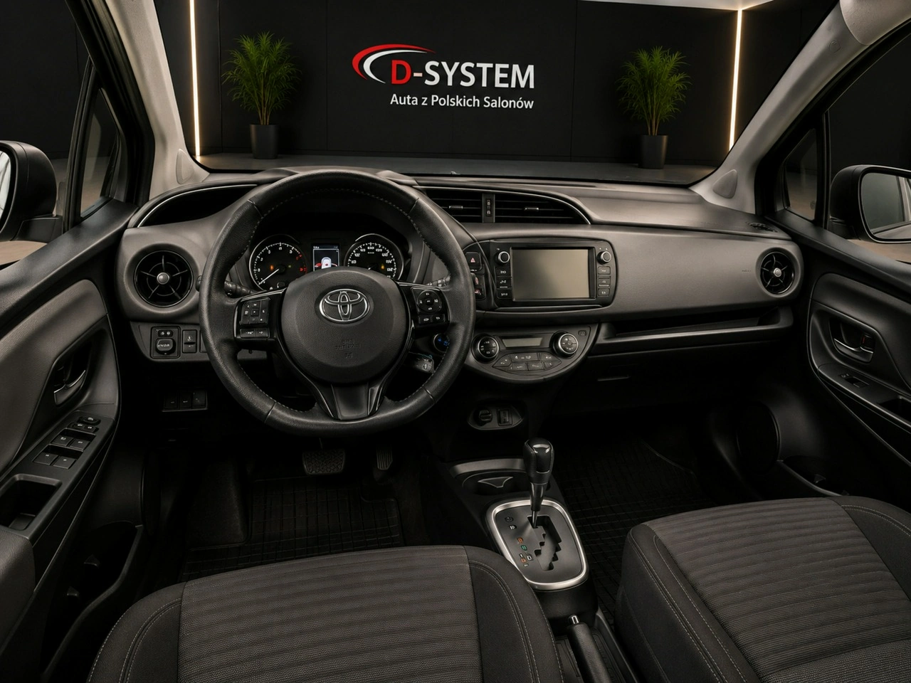 Toyota Yaris - Zdjęcie 7