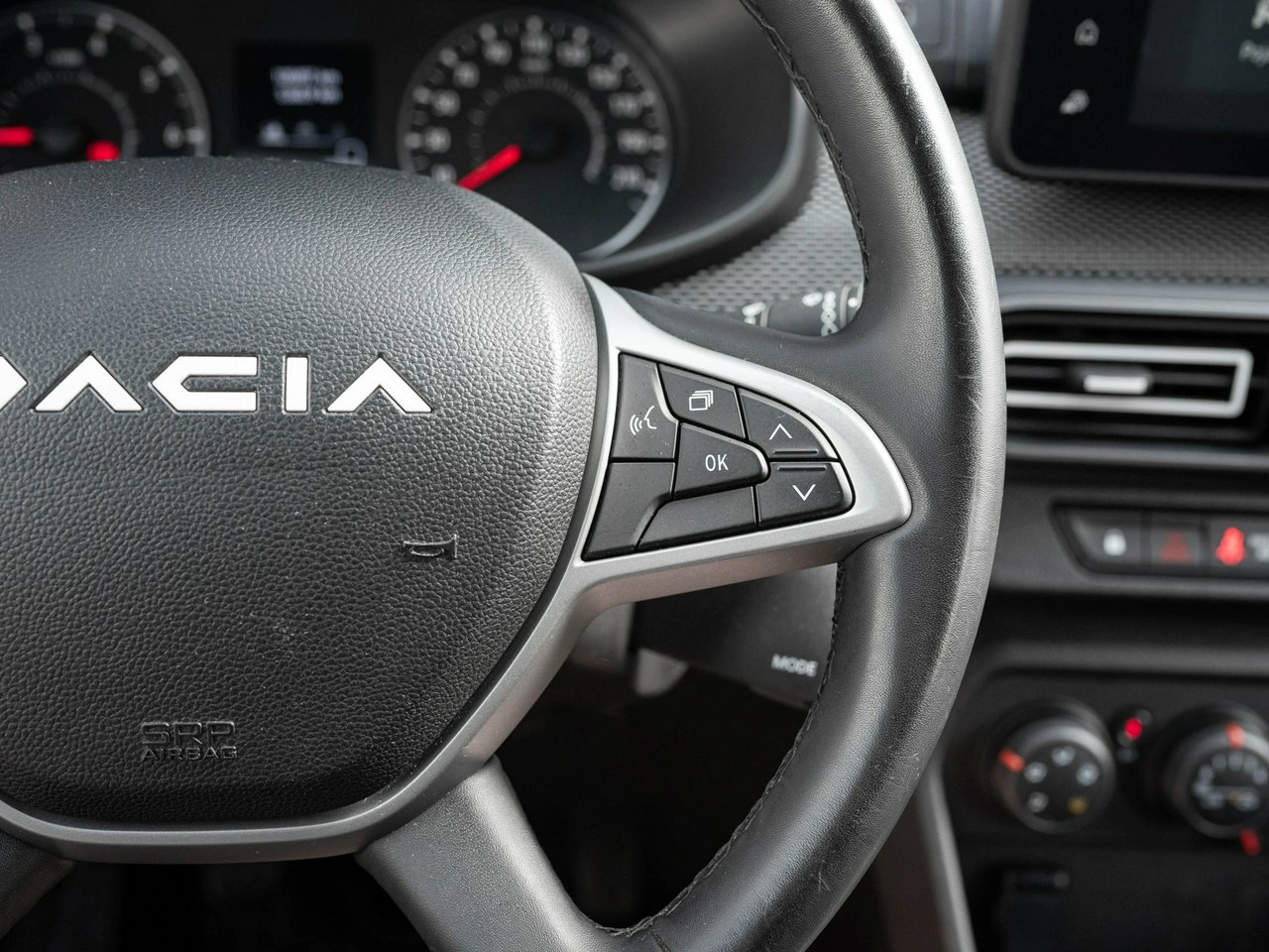Dacia Sandero - Zdjęcie 13