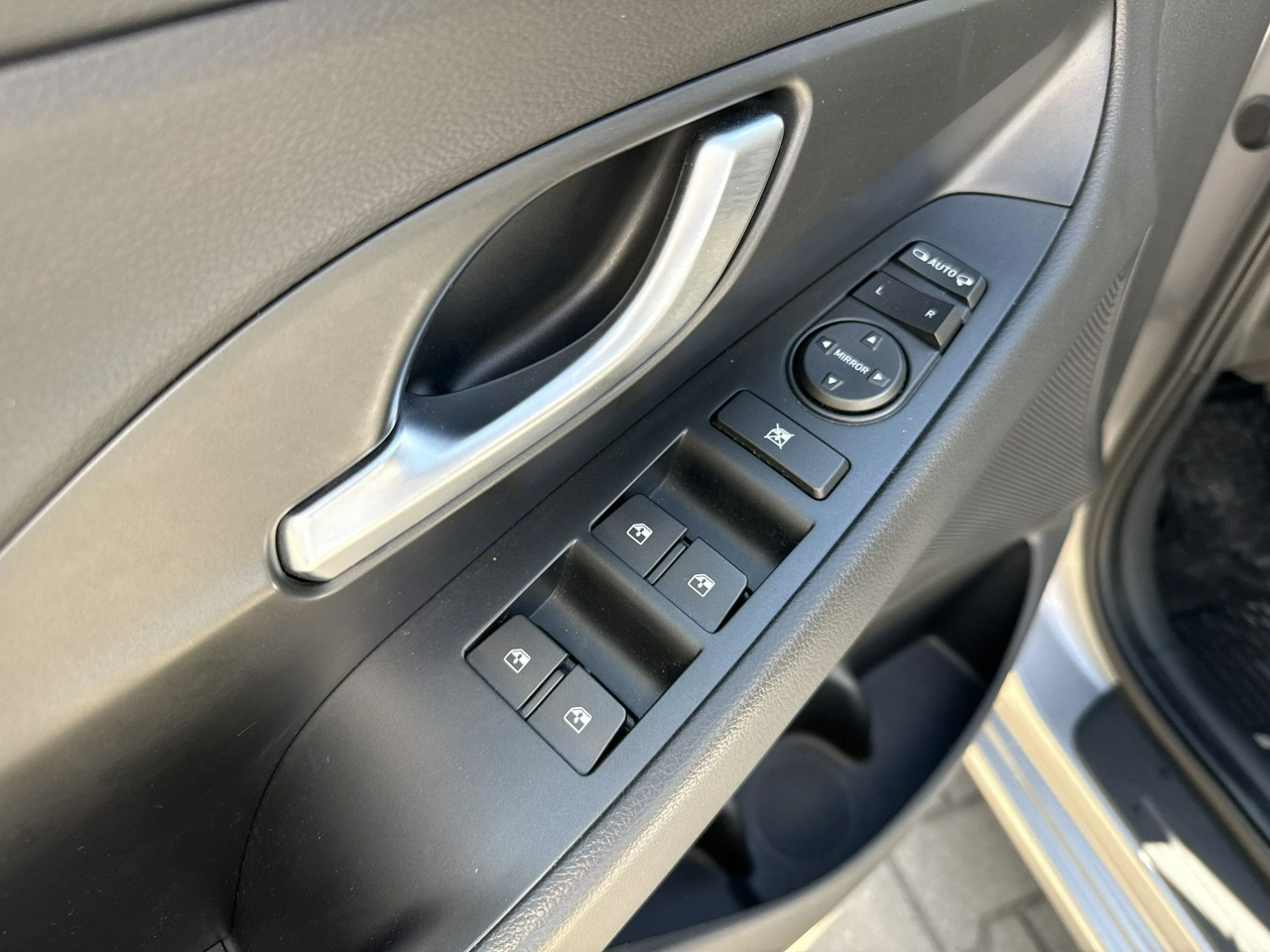 Hyundai i30 - Zdjęcie 11