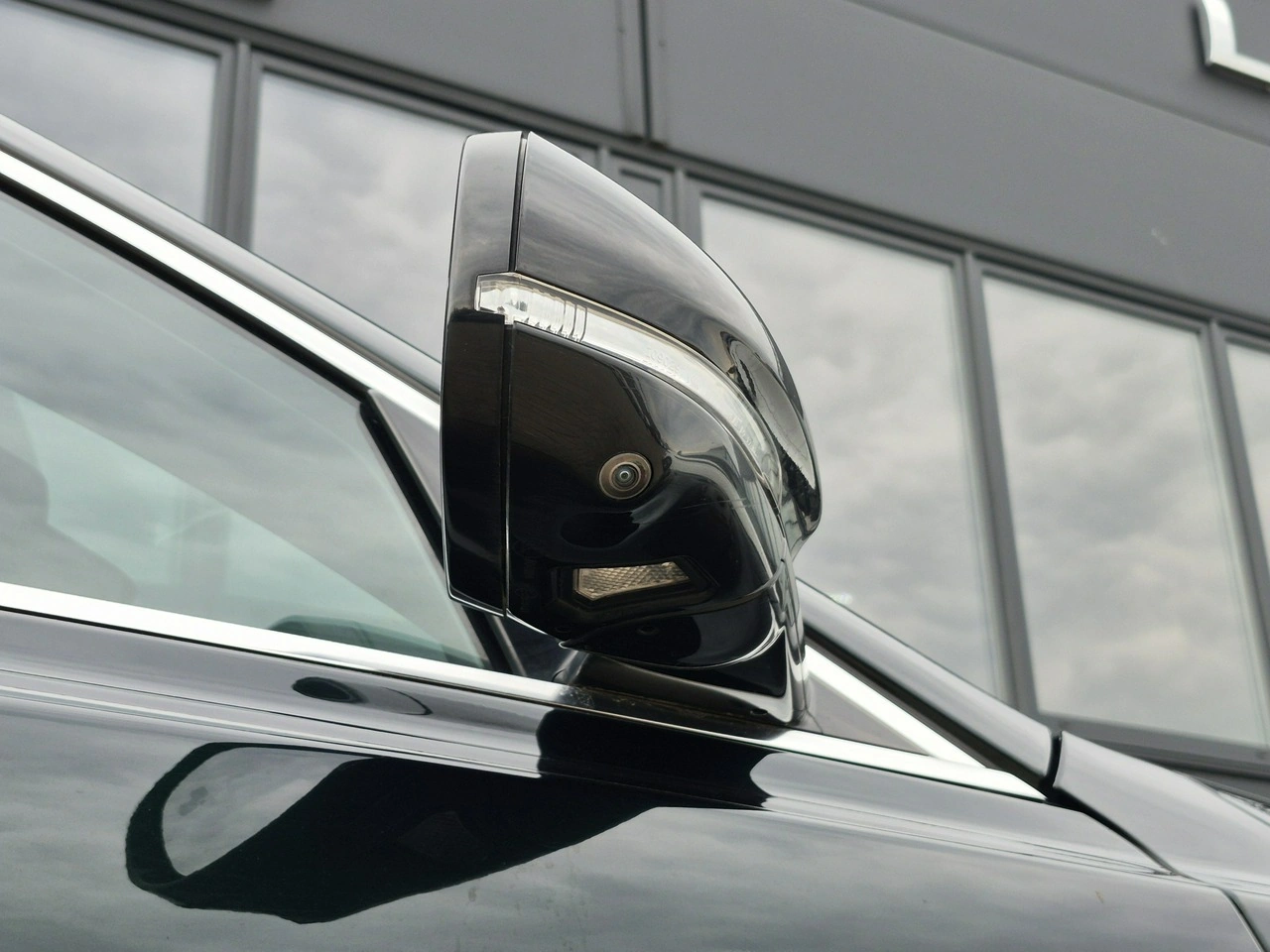 Jaguar XF - Zdjęcie 12