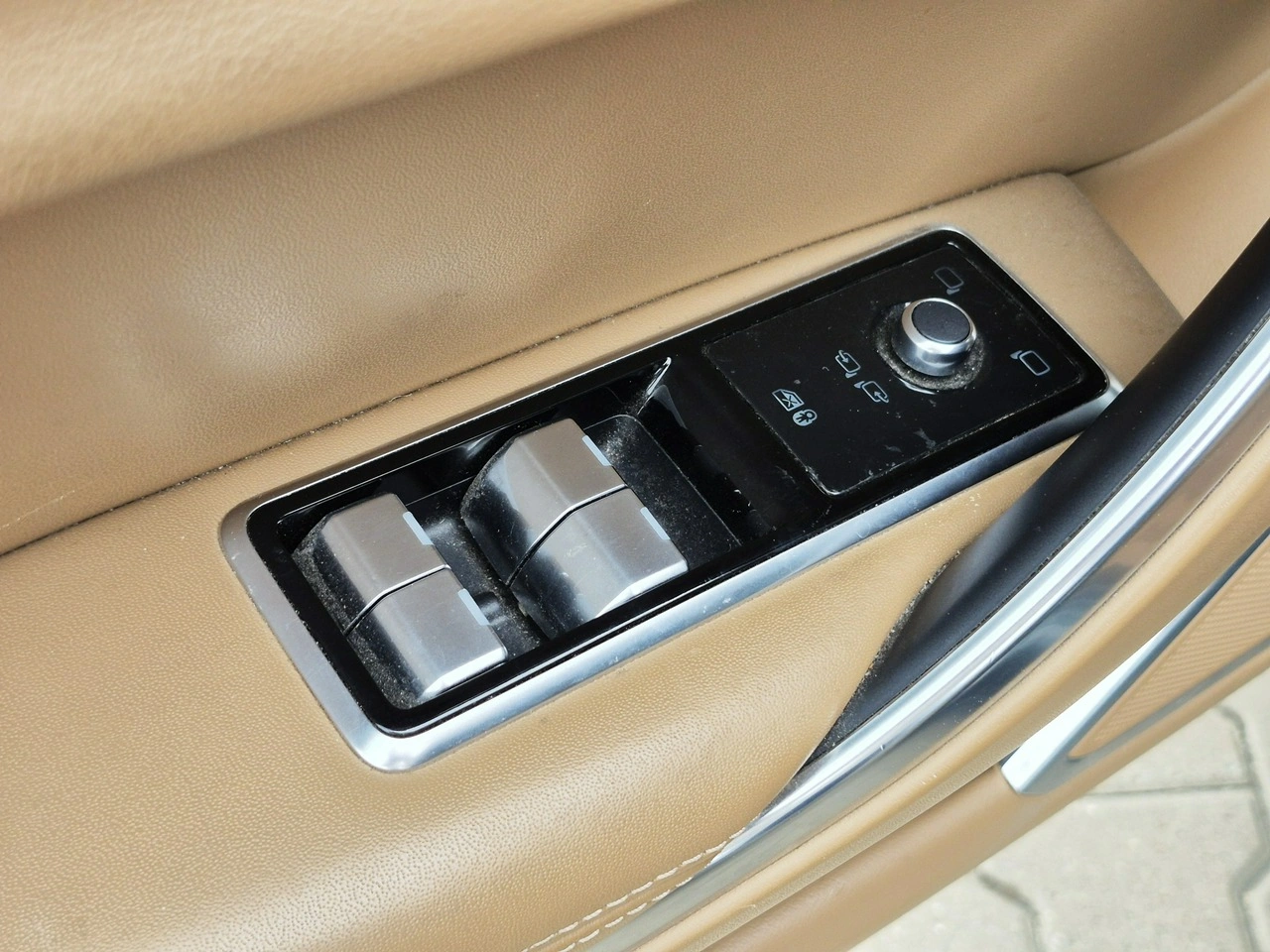 Jaguar XF - Zdjęcie 19
