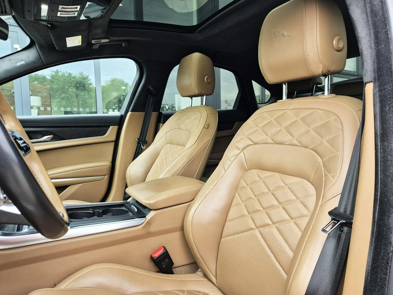Jaguar XF - Zdjęcie 21