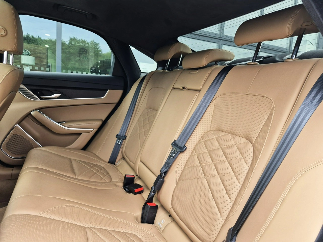 Jaguar XF - Zdjęcie 25