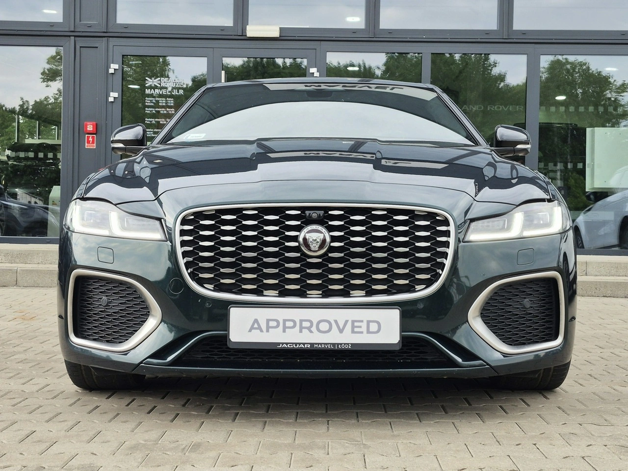 Jaguar XF - Zdjęcie 2