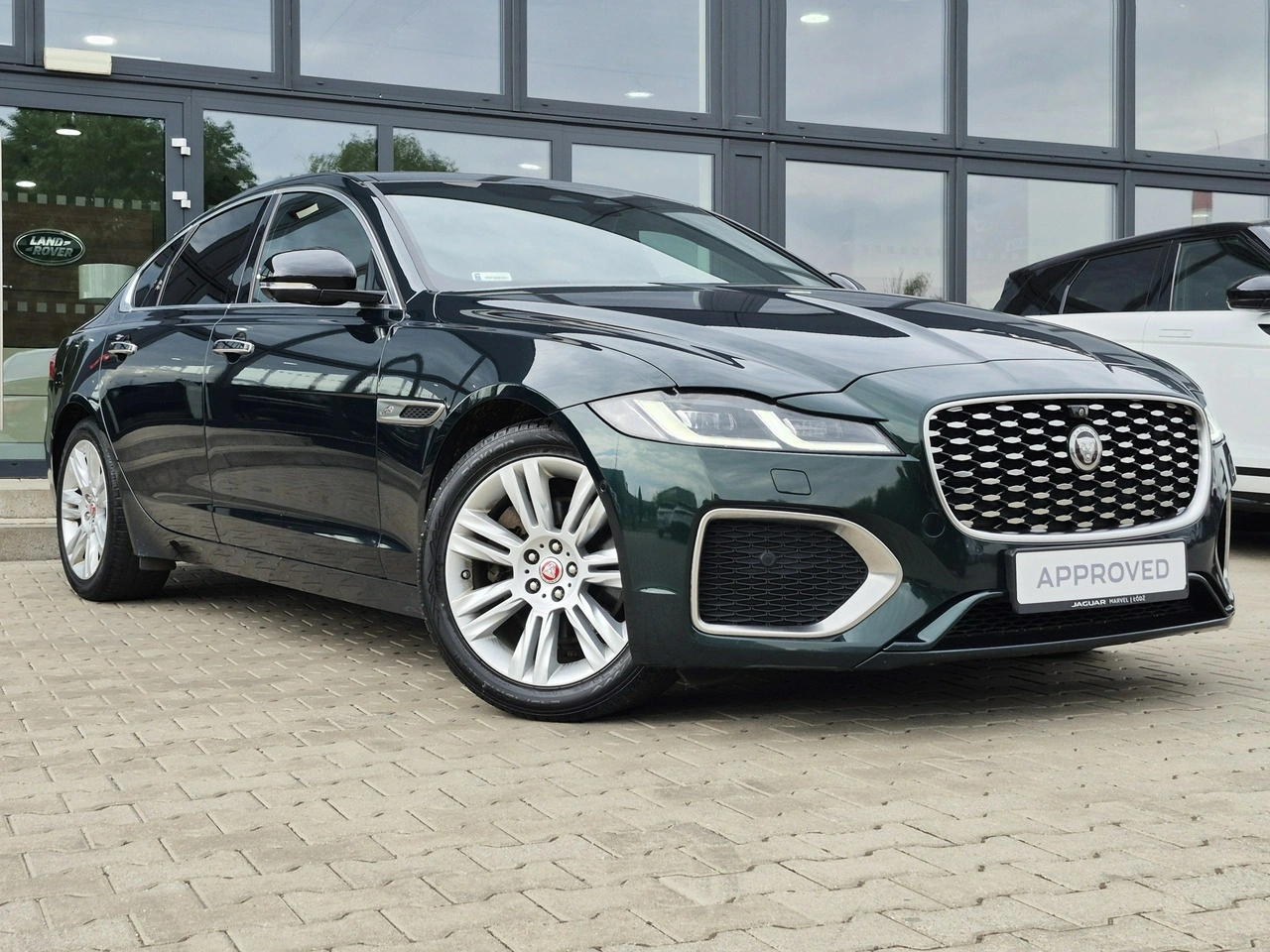 Jaguar XF - Zdjęcie 3