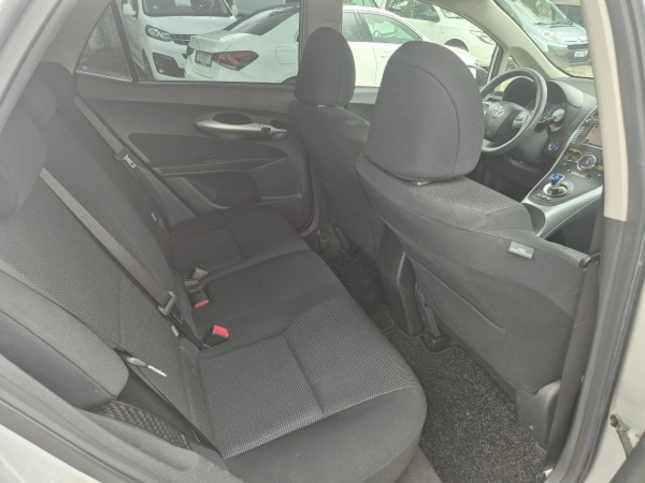 Toyota Auris - Zdjęcie 13