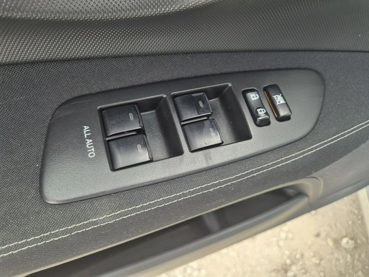 Toyota Auris - Zdjęcie 15