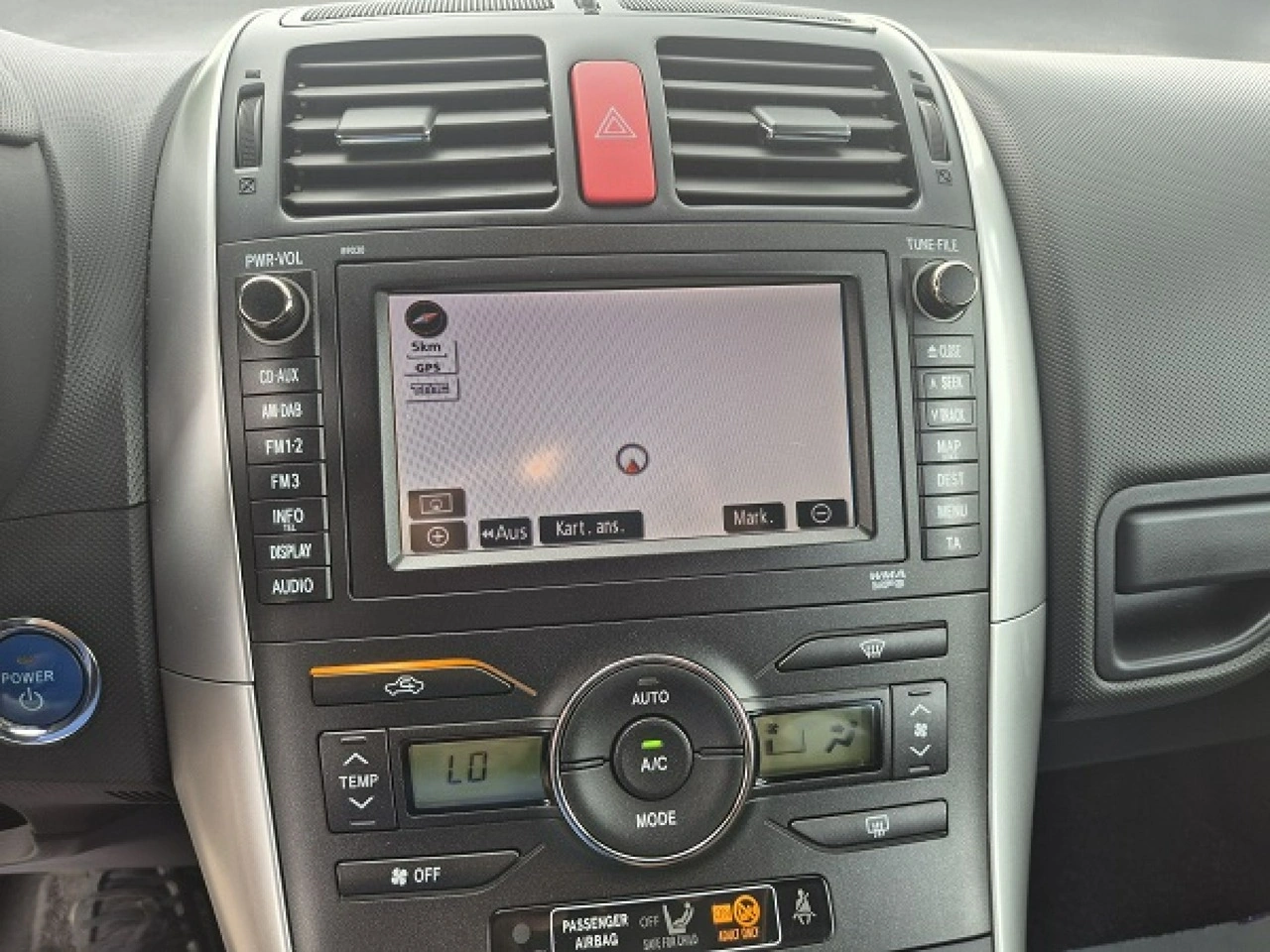 Toyota Auris - Zdjęcie 21