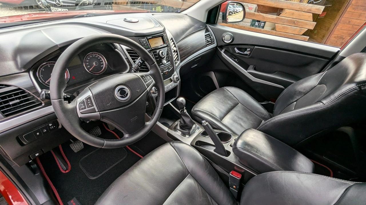 SsangYong Korando - Zdjęcie 14