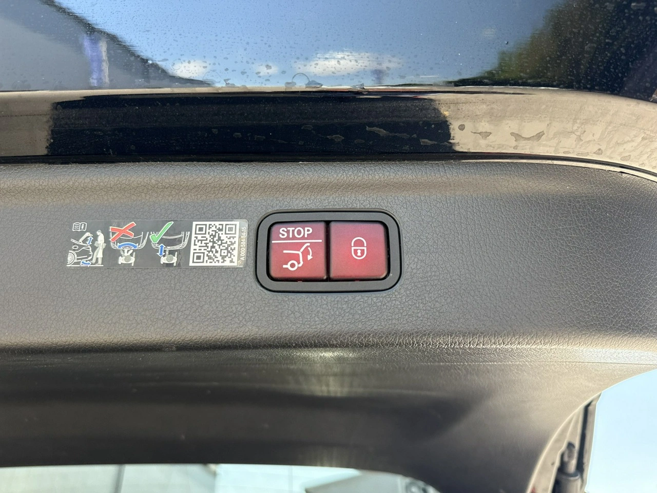 Mercedes EQE - Zdjęcie 15