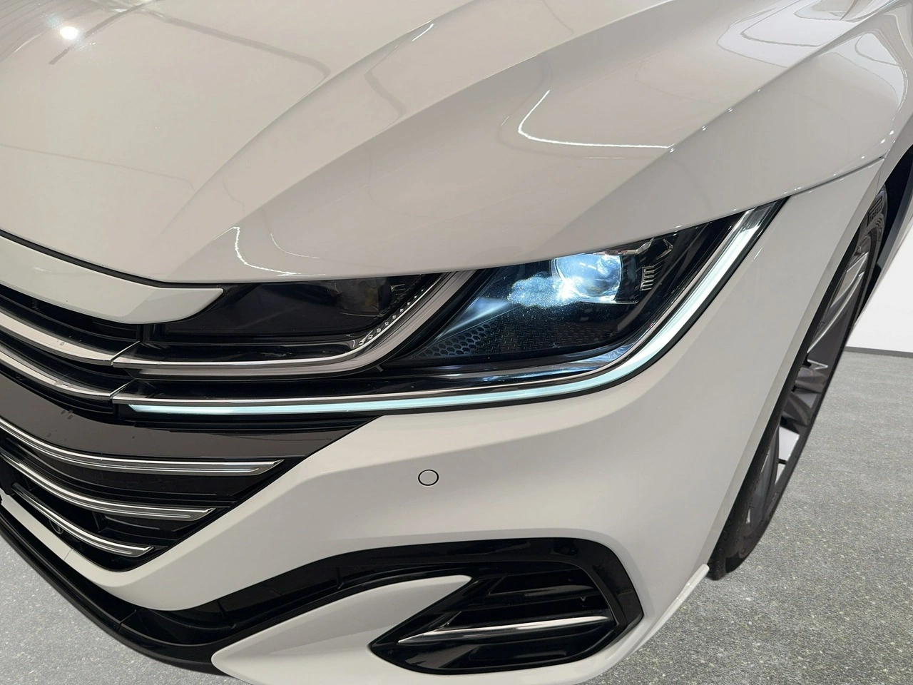Volkswagen Arteon - Zdjęcie 8