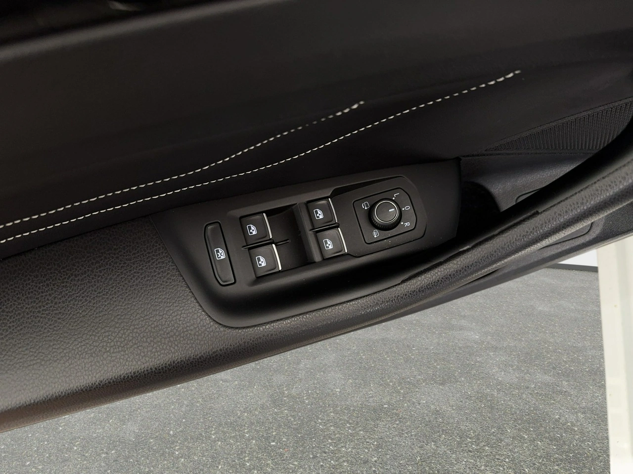 Volkswagen Arteon - Zdjęcie 14