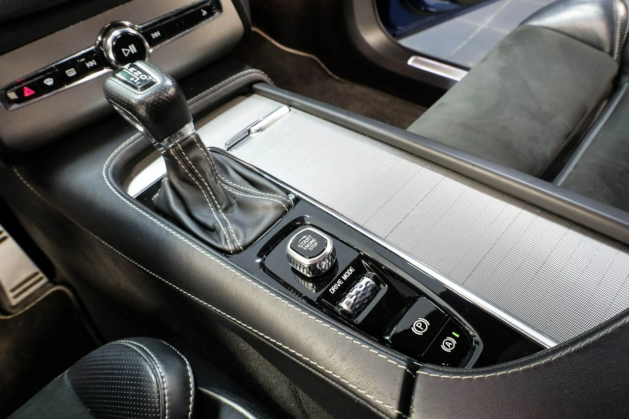 Volvo XC 90 - Zdjęcie 25