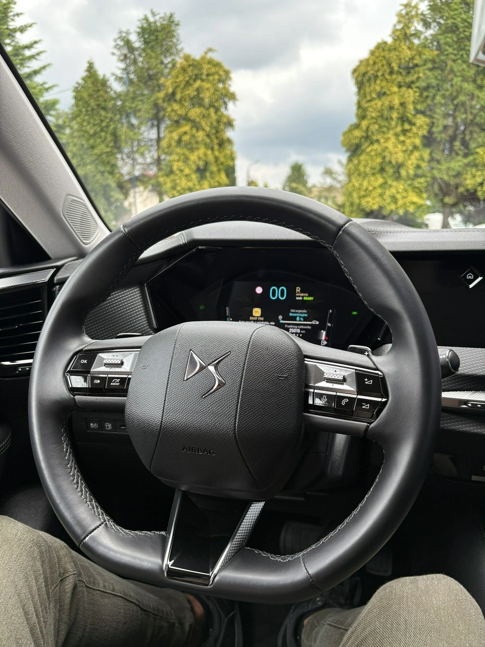 DS Automobiles DS 4 - Zdjęcie 21