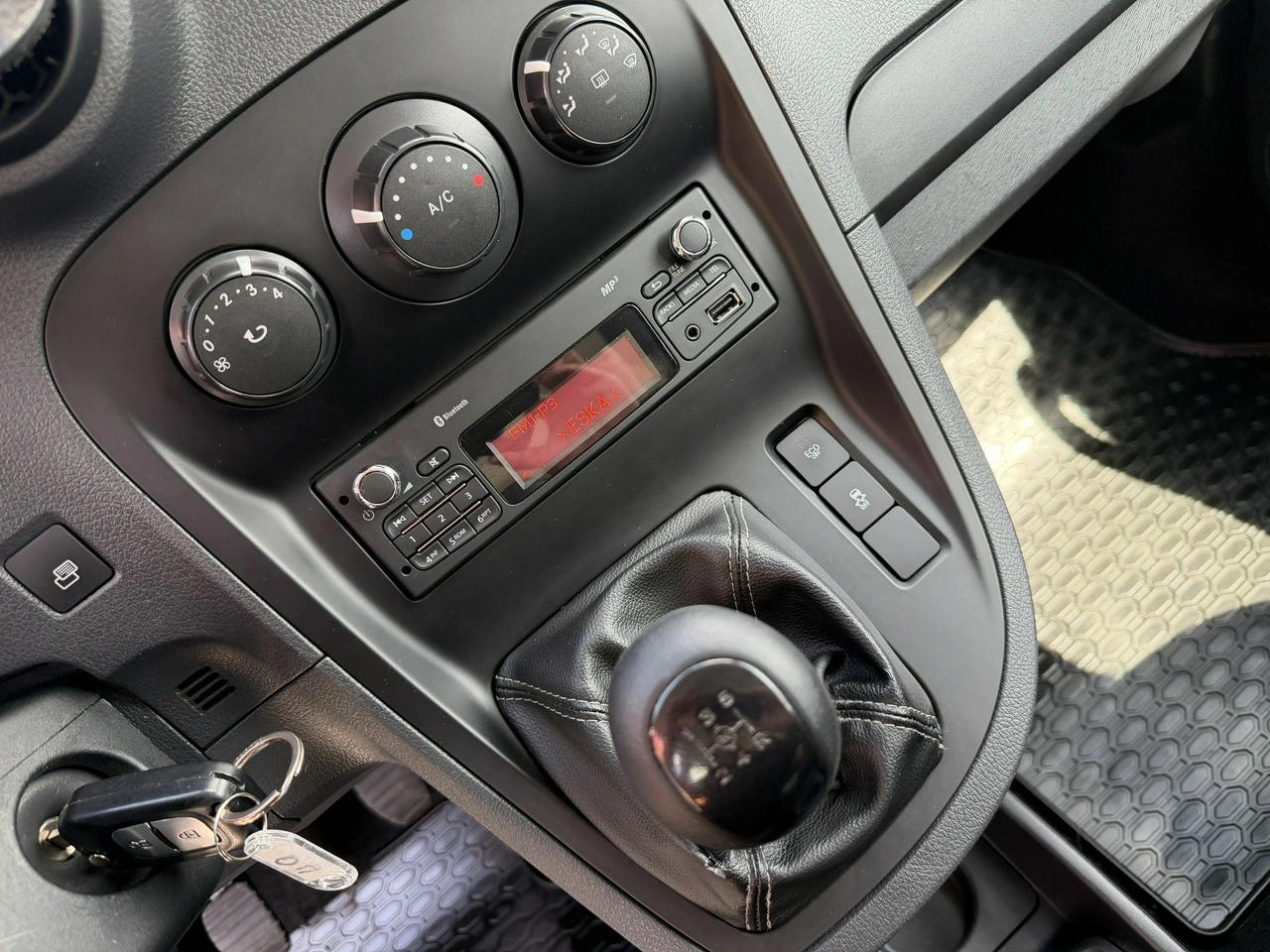 Mercedes Citan Tourer - Zdjęcie 17