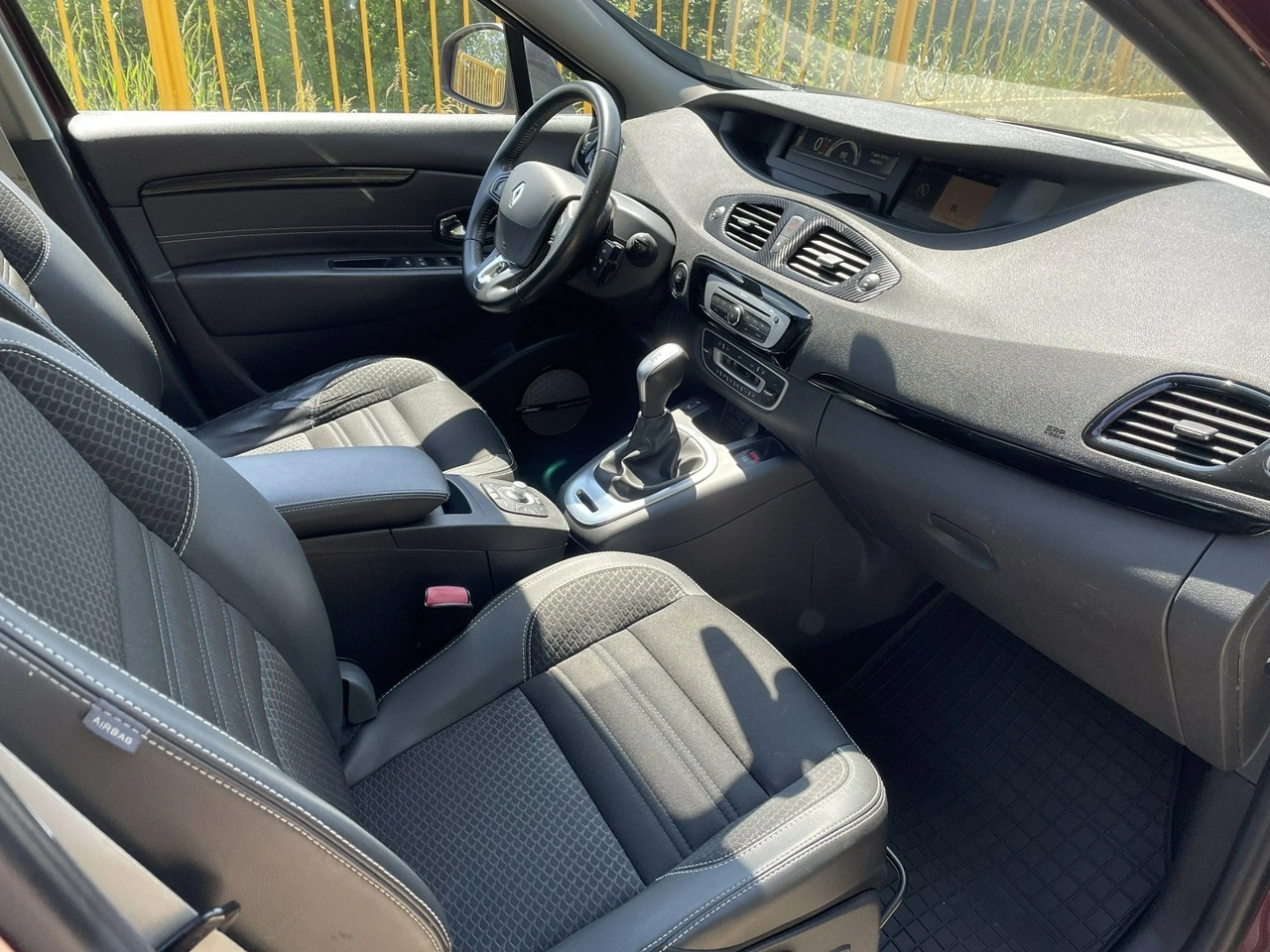 Renault Scenic - Zdjęcie 8