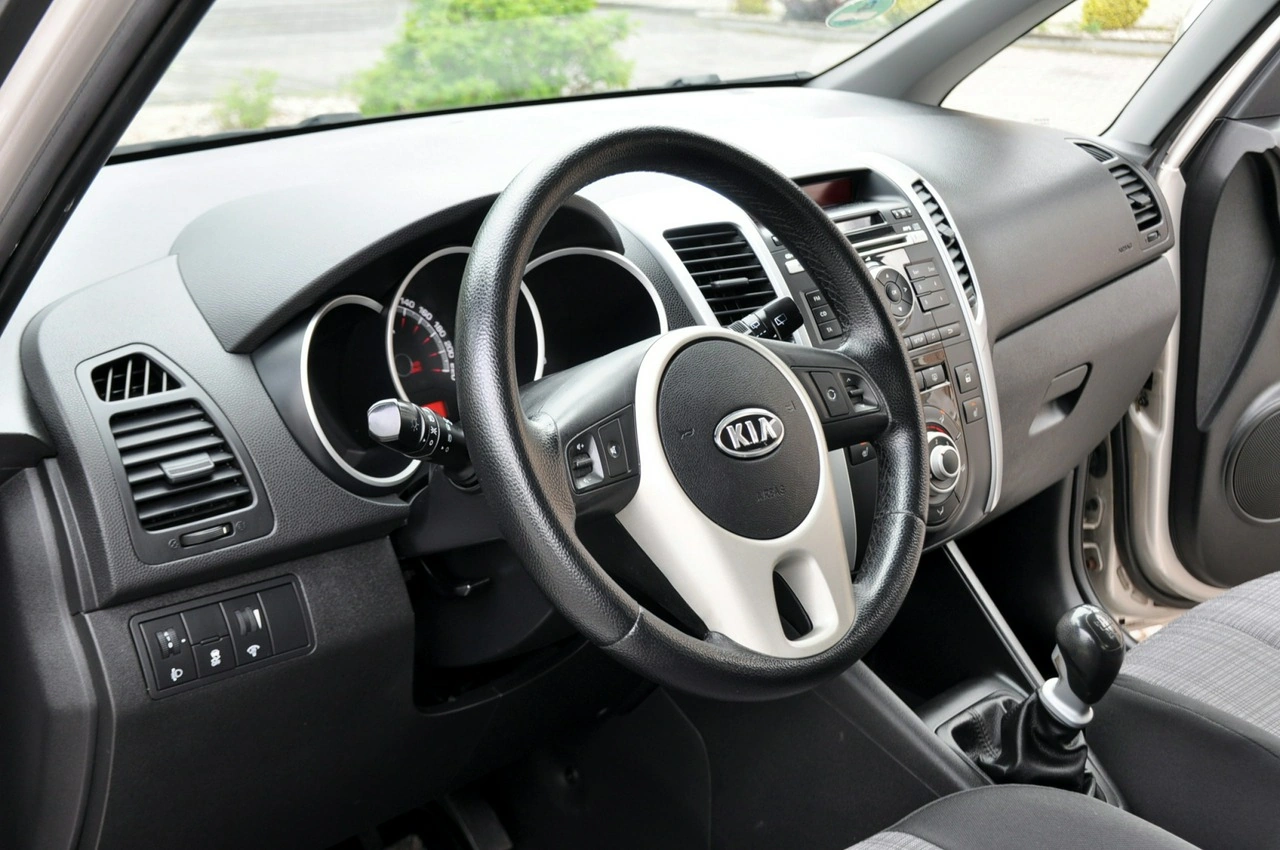 Kia Venga - Zdjęcie 21