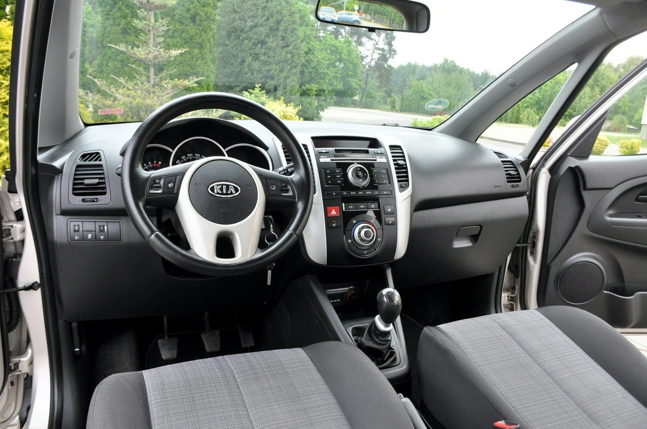Kia Venga - Zdjęcie 27