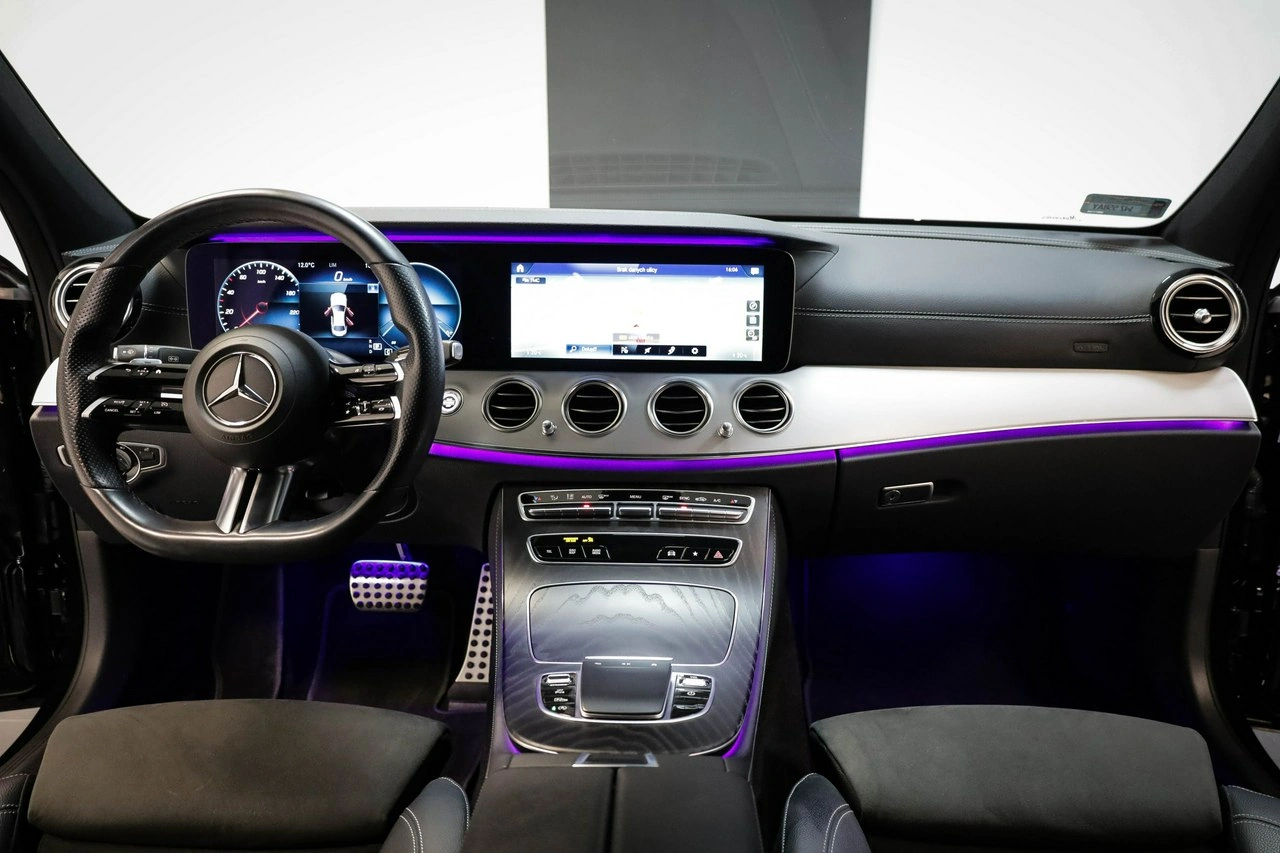 Mercedes E 220 - Zdjęcie 13