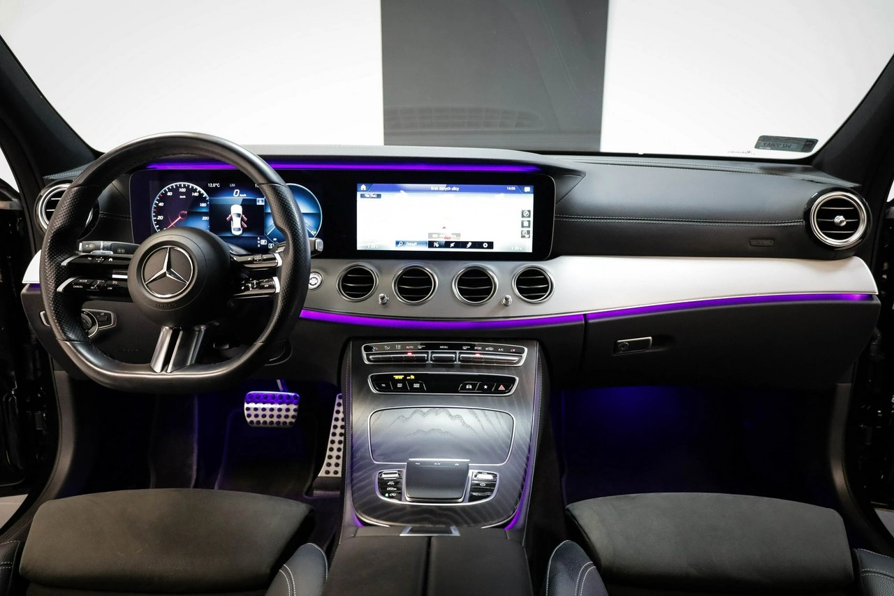 Mercedes E 220 - Zdjęcie 13