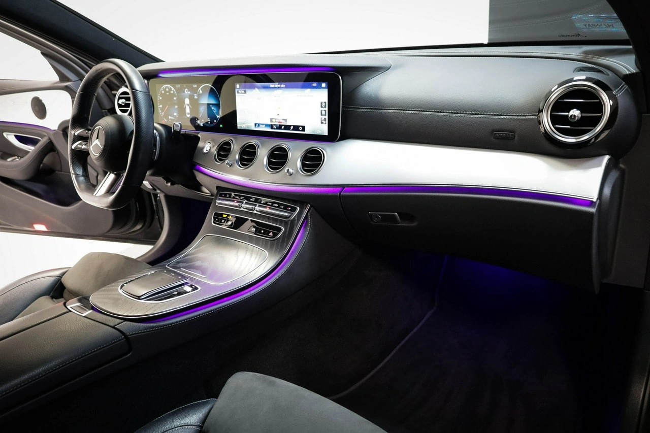 Mercedes E 220 - Zdjęcie 20