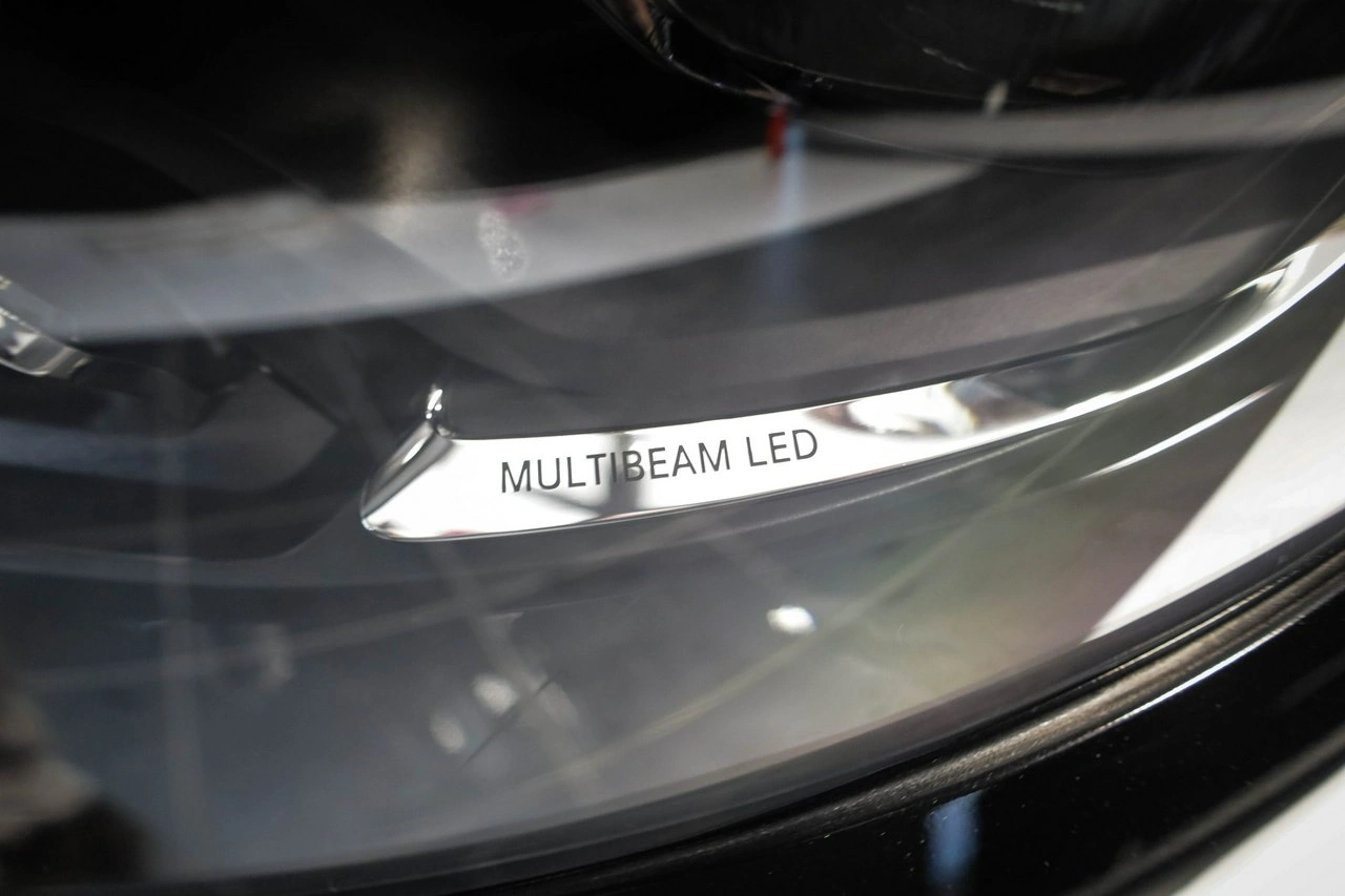 Mercedes E 220 - Zdjęcie 6