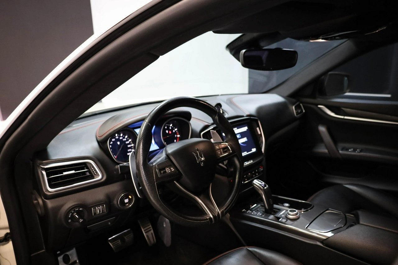 Maserati Ghibli - Zdjęcie 17