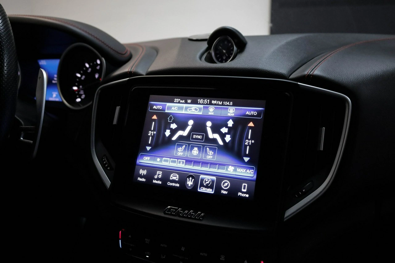 Maserati Ghibli - Zdjęcie 21