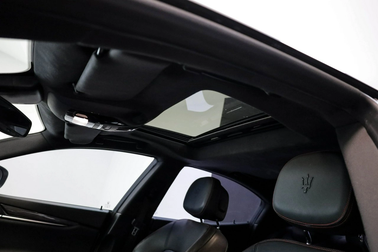 Maserati Ghibli - Zdjęcie 23